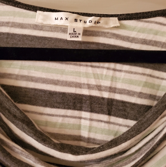 Top - Picture 2 of 3